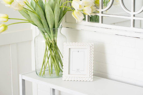 17027 - 8x10 wood SCALLOP photo frame for 5x7 pic Home Decor